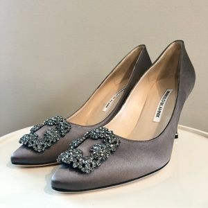 Manolo Blahnik Hangisi